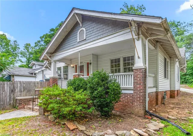 4th image of 949 Hutton St, Winston Salem, NC 27101 | MLS# 1224414