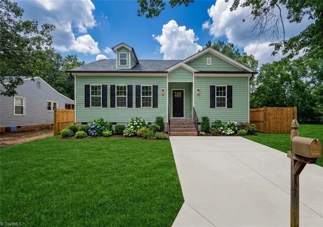Photo 2 of Single family home for sale at 1110 Richland St, High Point, NC 27260 | MLS# 1233523 | Listing updated on 2026-08-27