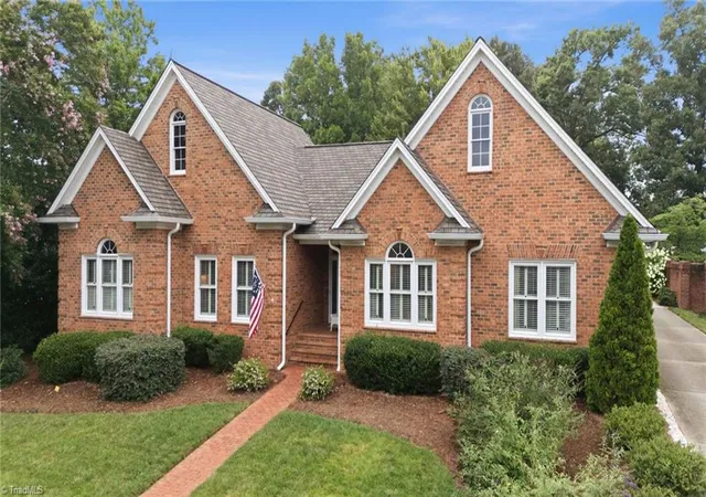 2nd image of 1275 Thornhill Ln, Winston Salem, NC 27106 | MLS# 1229079