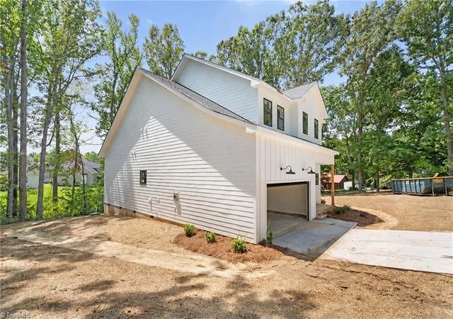 Photo 3 of Sale Pending at 4728 Spitfire Ln, Winston Salem, NC 27103 | MLS# 1220531 | Listing updated on 2026-09-12
