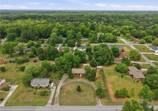 Photo 28 of Single family home for sale at 4509 Doral Dr, Greensboro, NC 27406 | MLS# 1224074 | Listing updated on 2026-07-15