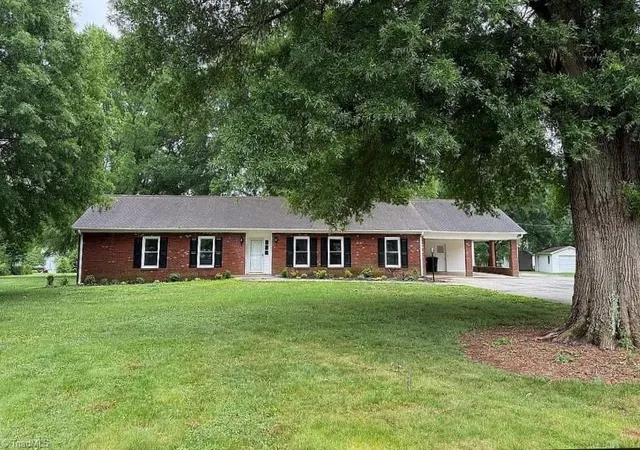 Photo 1 of Single family home for sale at 6004 Santa Maria Dr, Winston Salem, NC 27106 | MLS# 1225335 | Listing updated on 2026-08-01