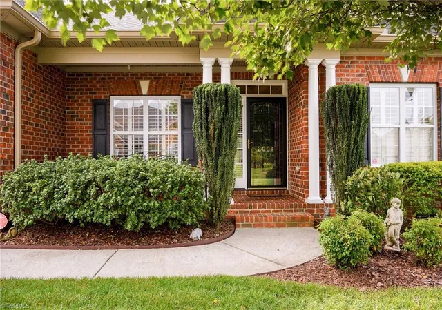 3rd image of 2004 Muirfield Pl, Clemmons, NC 27012 | MLS# 1231596