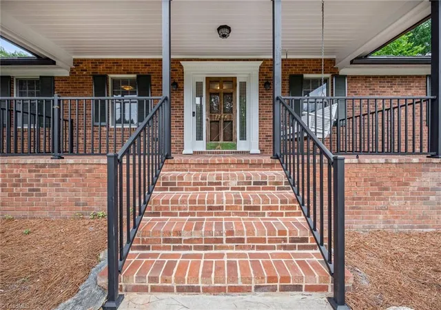 2nd image of 1744 Huntington Woods Ct, Winston Salem, NC 27103 | MLS# 1226324