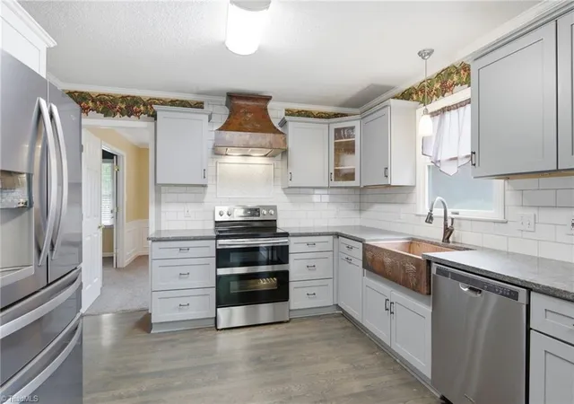 3rd image of 1744 Huntington Woods Ct, Winston Salem, NC 27103 | MLS# 1226324