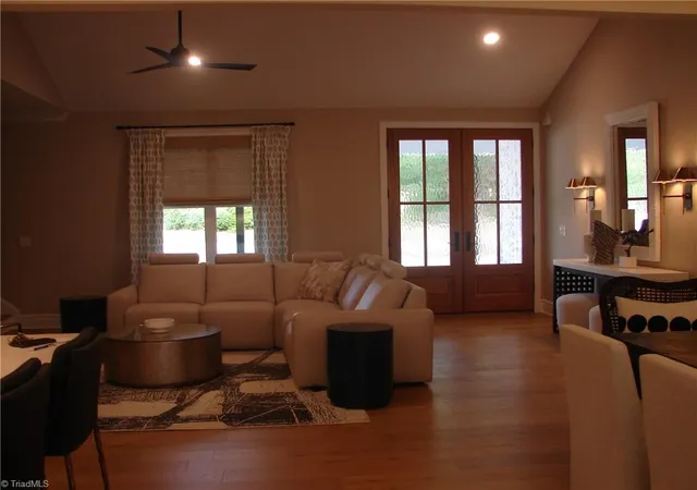 3rd image of 4034 Waterview Rd, High Point, NC 27265 | MLS# 1226795