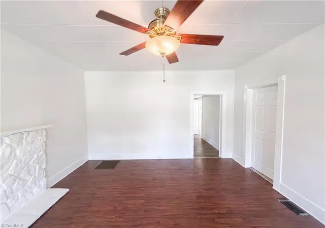 Homes for sale in Mount Airy, NC | 309 Worth St, Mount Airy, NC 27030 | MLS# 1226869