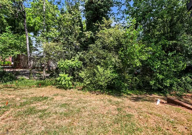 23rd image of 311 Salisbury St #4, Kernersville, NC 27284 | MLS# 1217279