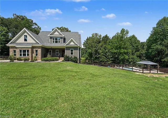 Photo 2 of Single family home for sale at 125 Grey Fox Trl, Advance, NC 27006 | MLS# 1231607 | Listing updated on 2026-09-07