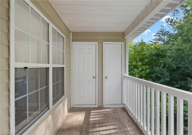 Homes for sale in Winston Salem, NC | 633 Ivy Glen Dr, Winston Salem, NC 27127 | MLS# 1226245