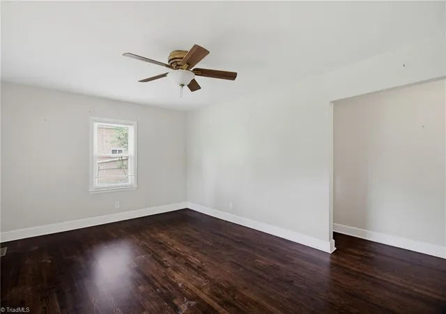 2nd image of 319 Dogwood Cir, High Point, NC 27260 | MLS# 1222333