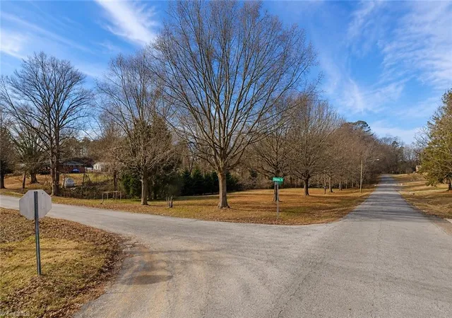 3rd image of 0 Glenford Dr, Winston Salem, NC 27107 | MLS# 1233010