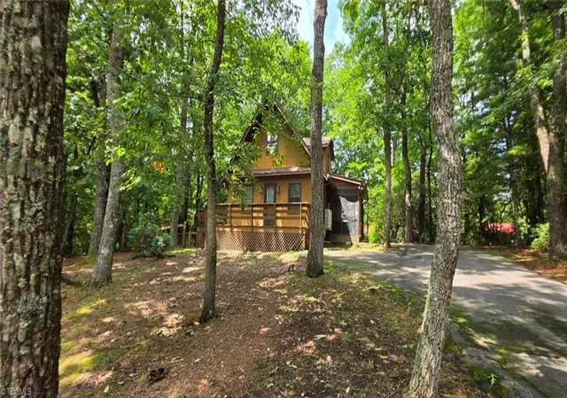 Photo 2 of Sale Pending at 139 Little Crk Ln, Glade Valley, NC 28627 | MLS# 1229233 | Listing updated on 2026-09-03