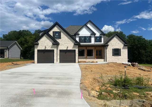 1st image of 469 Lenalan Dr, Lexington, NC 27295 | MLS# 1230062