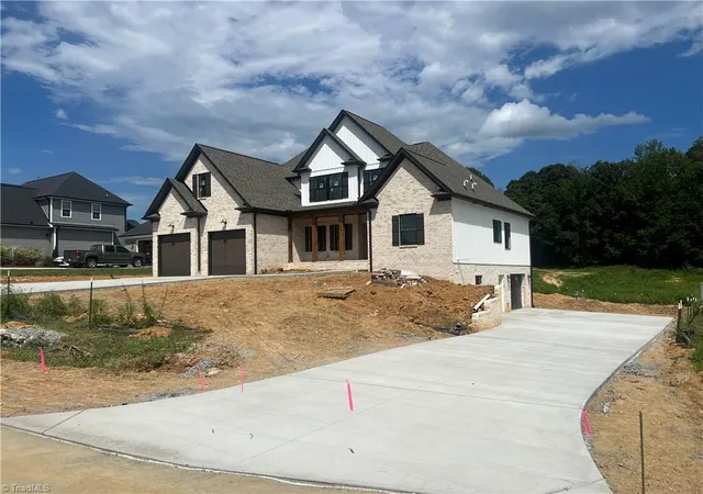 2nd image of 469 Lenalan Dr, Lexington, NC 27295 | MLS# 1230062