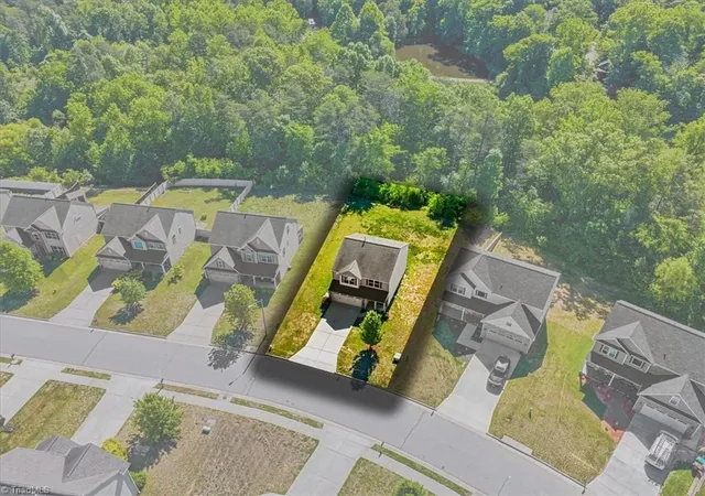 4th image of 6718 Planters Dr, High Point, NC 27265 | MLS# 1220077