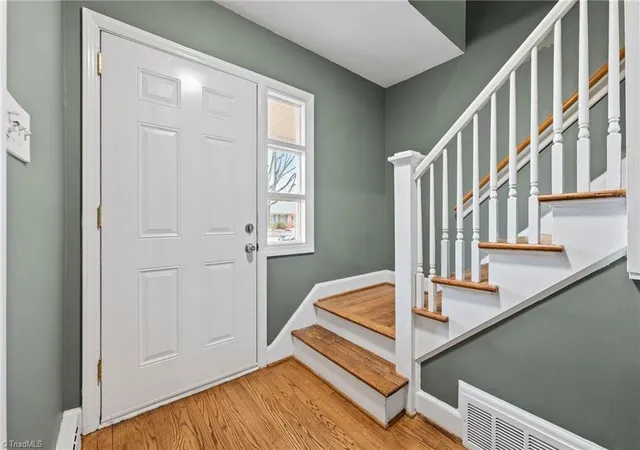 4th image of 2209 Villa Dr, Greensboro, NC 27403 | MLS# 1220275