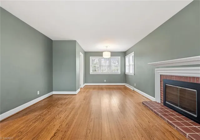 5th image of 2209 Villa Dr, Greensboro, NC 27403 | MLS# 1220275