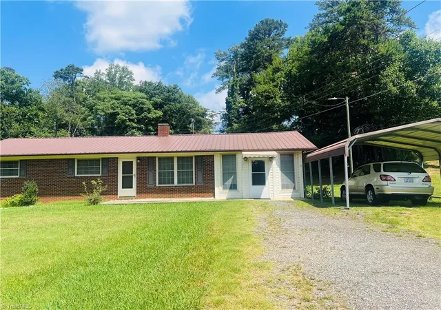 4th image of 3844 Nc 268, Siloam, NC 27047 | MLS# 1227217