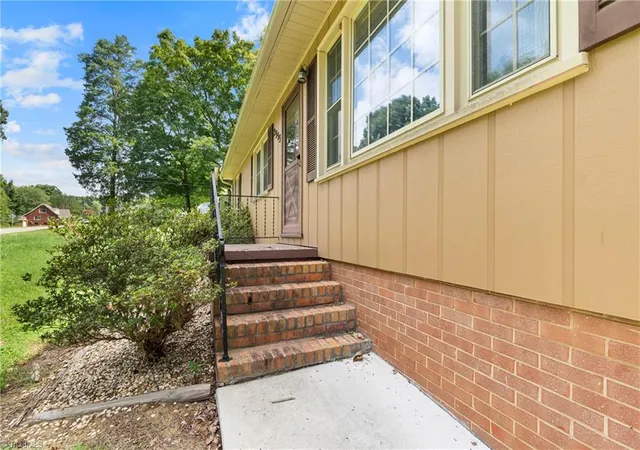 4th image of 2355 Becks Church Rd, Lexington, NC 27292 | MLS# 1230968