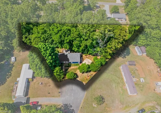 Homes for sale in Graham, NC | 5100 Yale Ct, Graham, NC 27253 | MLS# 1226796