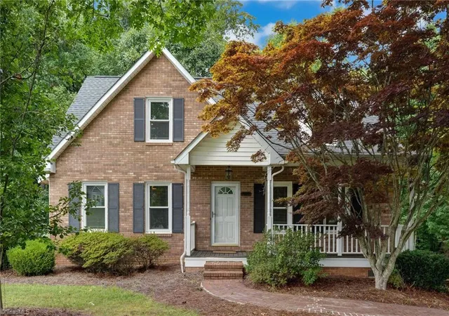 1st image of 929 Kensal Green Dr, Kernersville, NC 27284 | MLS# 1233059