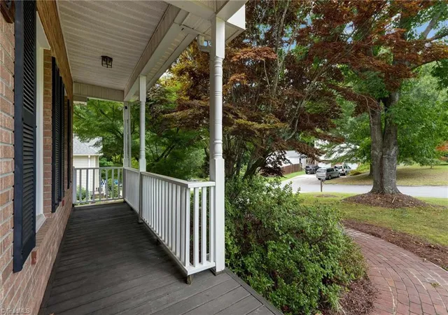 5th image of 929 Kensal Green Dr, Kernersville, NC 27284 | MLS# 1233059