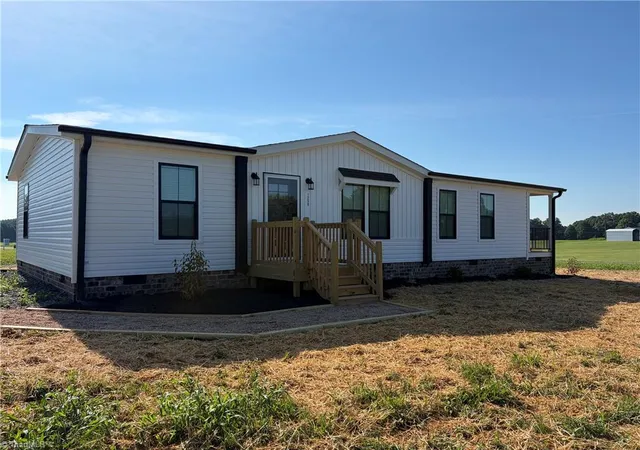 Photo 1 of Sale Pending at 1250 Austin Little Mountain Rd, Ronda, NC 28670 | MLS# 1228060 | Listing updated on 2026-09-02