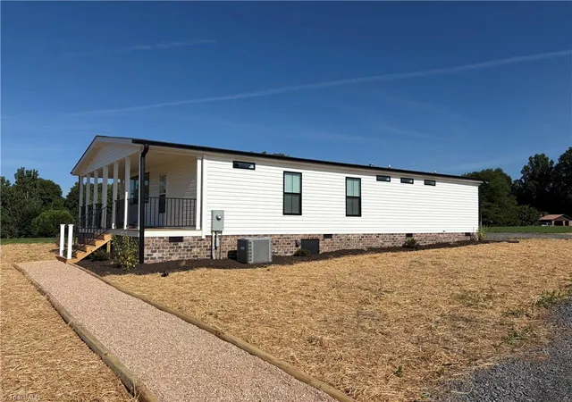 Photo 5 of Sale Pending at 1250 Austin Little Mountain Rd, Ronda, NC 28670 | MLS# 1228060 | Listing updated on 2026-09-02