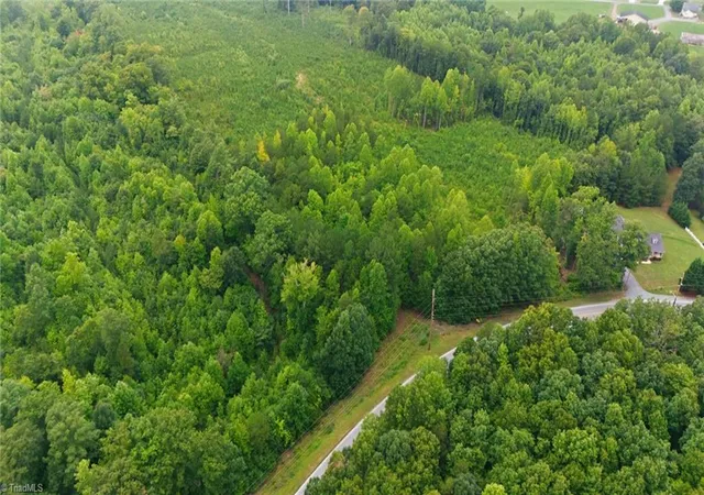 Photo 3 of Sale Pending at 482 Old Mountain Rd, Lexington, NC 27292 | MLS# 1233281 | Listing updated on 2026-08-29