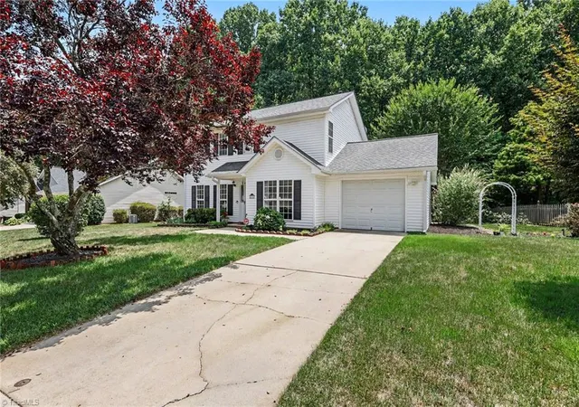 5th image of 590 Blythewood Ct, Greensboro, NC 27455 | MLS# 1226417