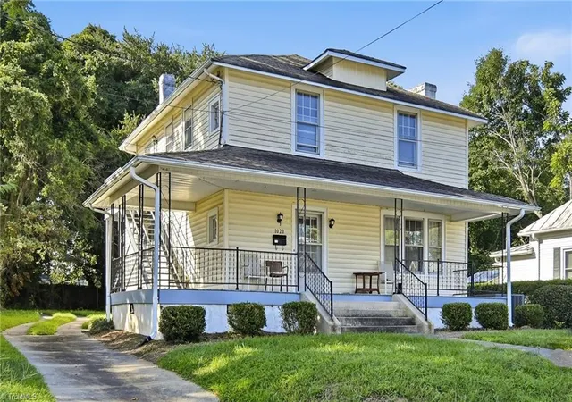 Photo 3 of Sale Pending at 1020 Franklin St, Winston Salem, NC 27101 | MLS# 1231842 | Listing updated on 2026-09-23