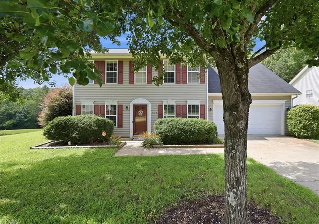 Photo 1 of Single family home for sale at 150 Creekview Dr, Kernersville, NC 27284 | MLS# 1230113 | Listing updated on 2026-09-17