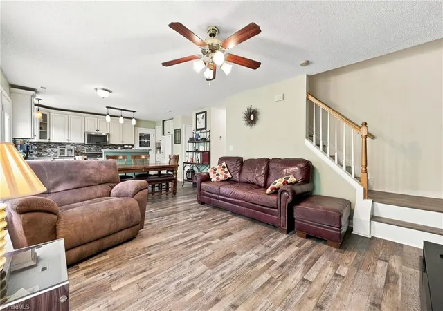 Photo 4 of Single family home for sale at 150 Creekview Dr, Kernersville, NC 27284 | MLS# 1230113 | Listing updated on 2026-09-17