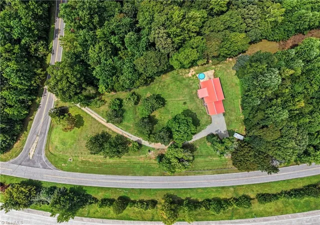 Photo 1 of Sale Pending at 118 Pine Top Rd, Lexington, NC 27295 | MLS# 1230671 | Listing updated on 2026-09-15