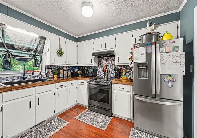 Photo 3 of Sale Pending at 118 Pine Top Rd, Lexington, NC 27295 | MLS# 1230671 | Listing updated on 2026-09-15