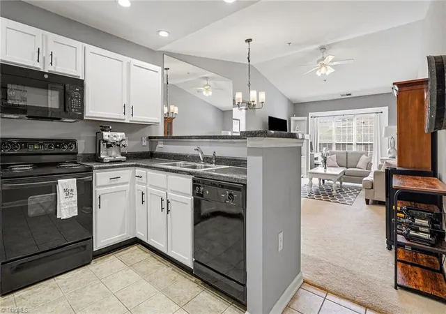 3rd image of 3710 Cotswold Ave #Z, Greensboro, NC 27410 | MLS# 1214649