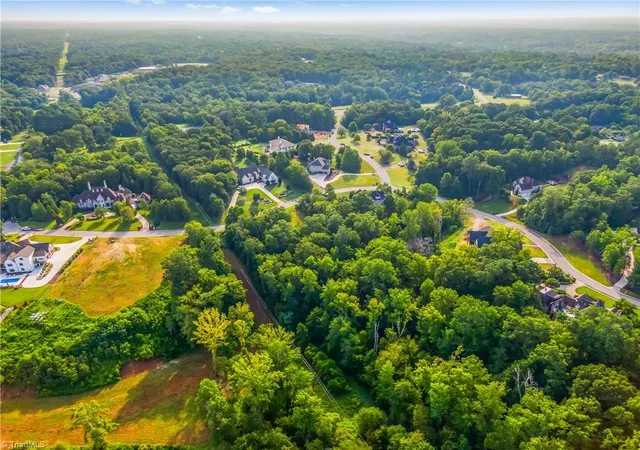 13th image of 163 Emily Ct, High Point, NC 27265 | MLS# 1231231