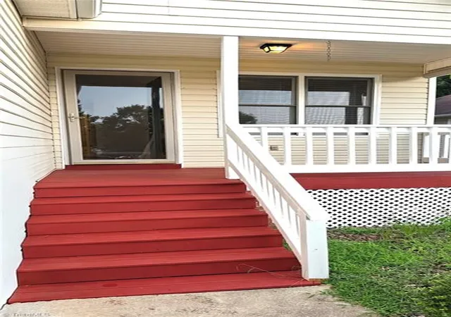 Photo 2 of Single family home for sale at 3212 Westbury Dr, Jamestown, NC 27282 | MLS# 1228443 | Listing updated on 2026-09-18