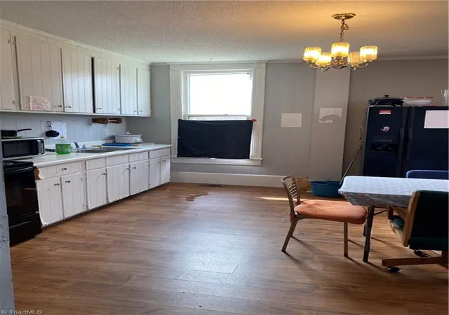 28th image of 504 W Webb Ave, Burlington, NC 27217 | MLS# 1224455