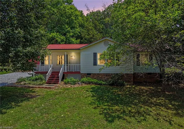 Photo 1 of Single family home for sale at 4096 Hoover Hl Rd, Trinity, NC 27370 | MLS# 1227547 | Listing updated on 2026-09-19