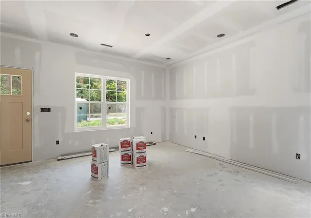 Photo 3 of Single family home for sale at 2607 Urban St, Winston Salem, NC 27107 | MLS# 1221782 | Listing updated on 2026-09-22
