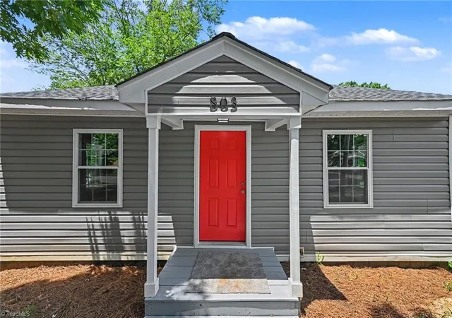 Homes for sale in Burlington, NC | 803 Cameron St, Burlington, NC 27215 | MLS# 1225953
