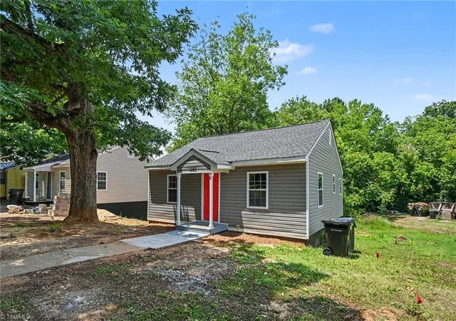 Homes for sale in Burlington, NC | 803 Cameron St, Burlington, NC 27215 | MLS# 1225953