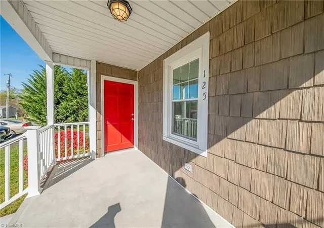 Homes for sale in Mount Airy, NC | 125 Cabin Ln, Mount Airy, NC 27030 | MLS# 1215567