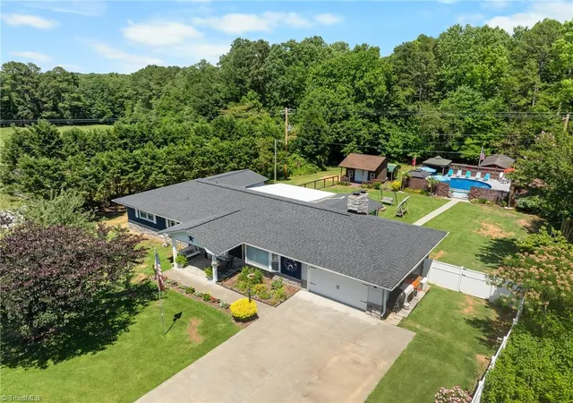 Photo 3 of Sale Pending at 478 Leonard Berrier Rd, Lexington, NC 27295 | MLS# 1223855 | Listing updated on 2026-09-16