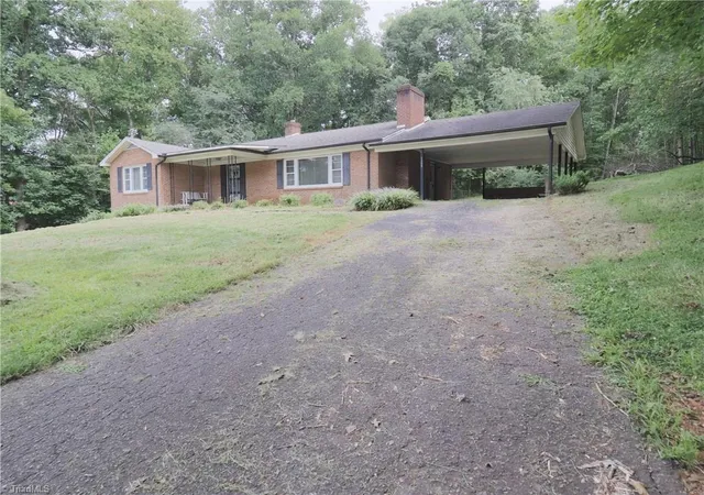 Photo 4 of Single family home for sale at 1955 Siloam Rd, Mount Airy, NC 27030 | MLS# 1233810 | Listing updated on 2026-09-15