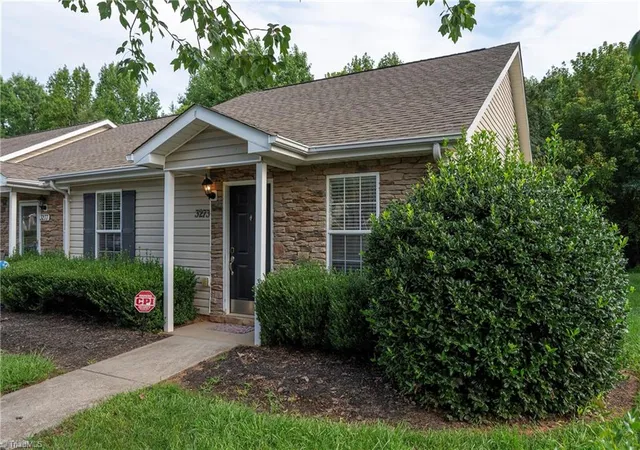 3rd image of 3273 Hyde Pl Cir, Winston Salem, NC 27103 | MLS# 1232965