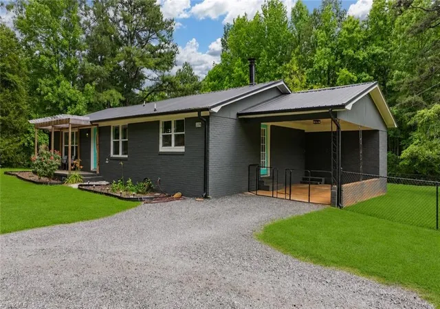 Photo 1 of Single family home for sale at 2276 Cid Rd, Lexington, NC 27292 | MLS# 1222108 | Listing updated on 2026-06-03