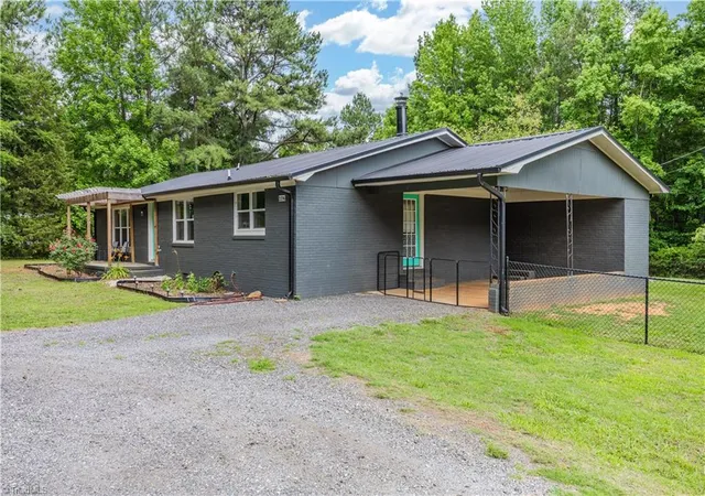 Photo 2 of Single family home for sale at 2276 Cid Rd, Lexington, NC 27292 | MLS# 1222108 | Listing updated on 2026-06-03